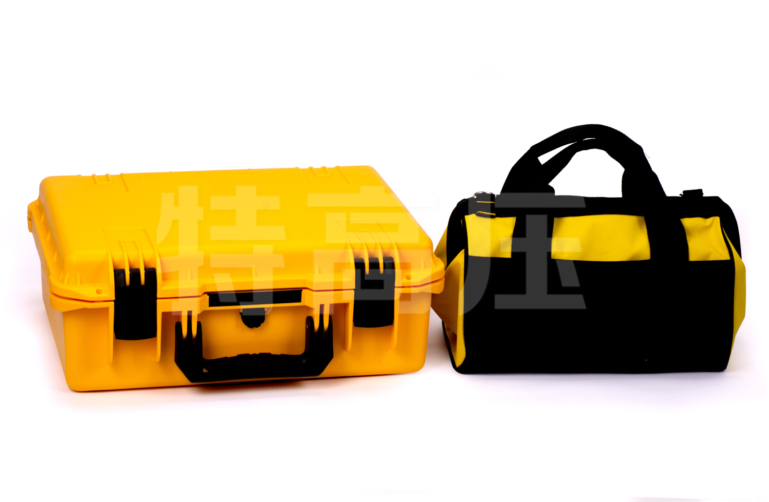 UHV-740 電容式電壓互感器現(xiàn)場校驗儀